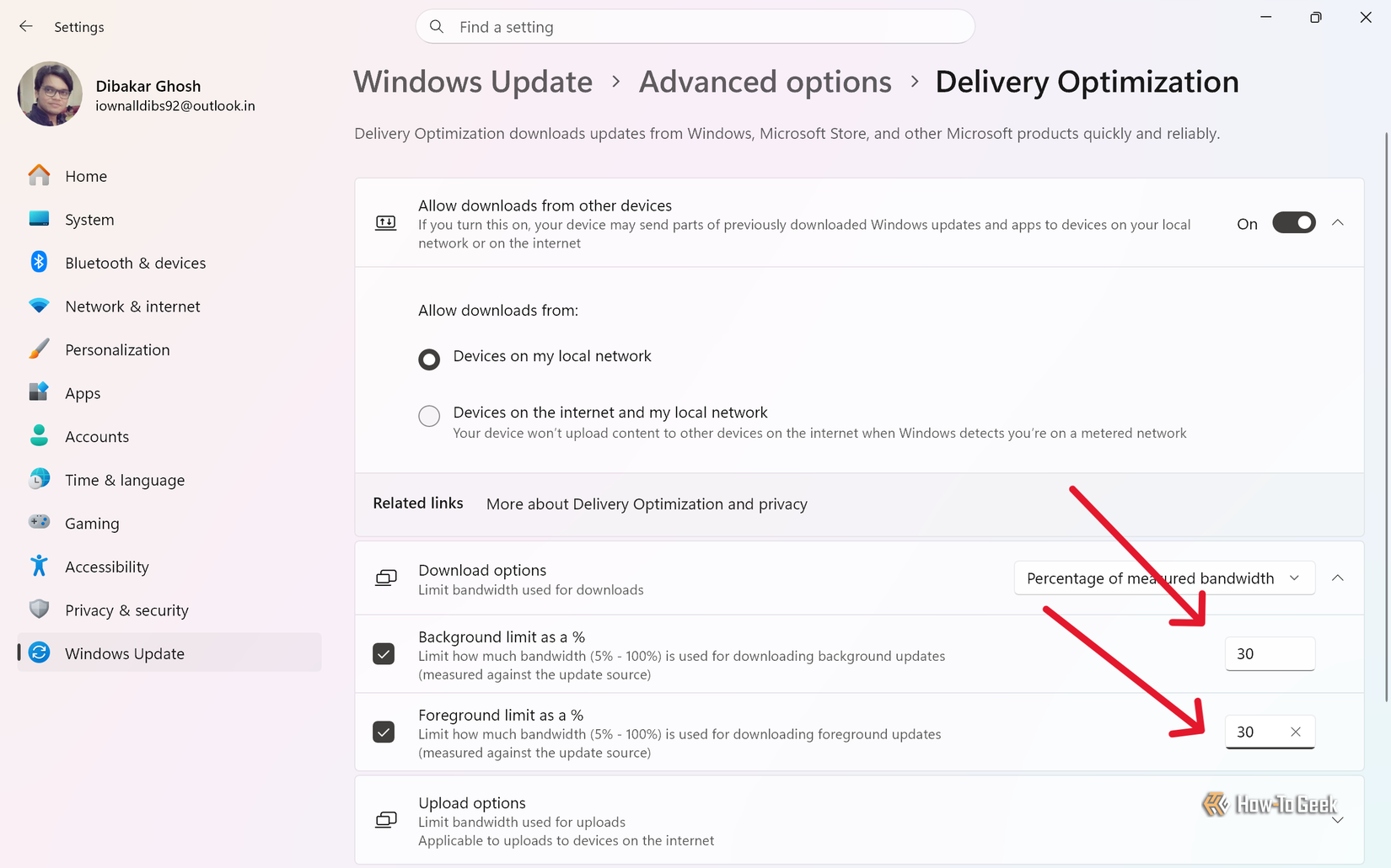 Delivery Optimization page with background and foreground download limits both capped at 30 percent of measured bandwidth.