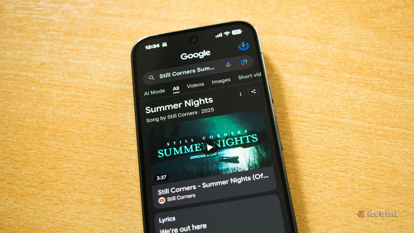 Результаты распознавания песни в приложении Google