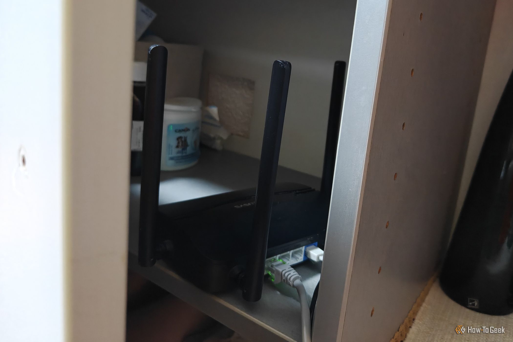 I put my router in a cabinet and lost 74% of my Wi-Fi speed