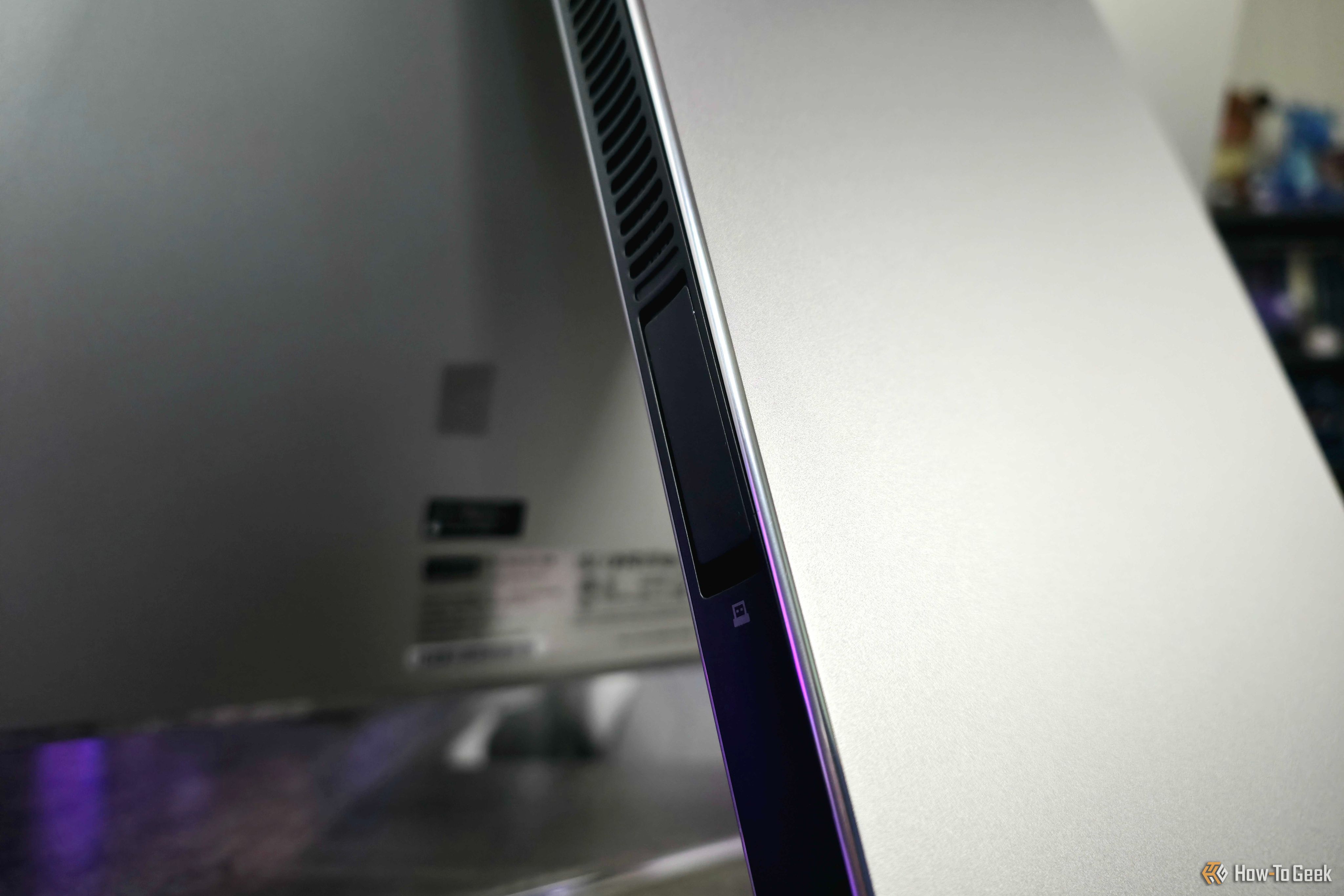 Обзор Lenovo Yoga AIO i 32 Gen 11: премиальный моноблок с футуристичным дизайном — иллюстрация 6 к материалу