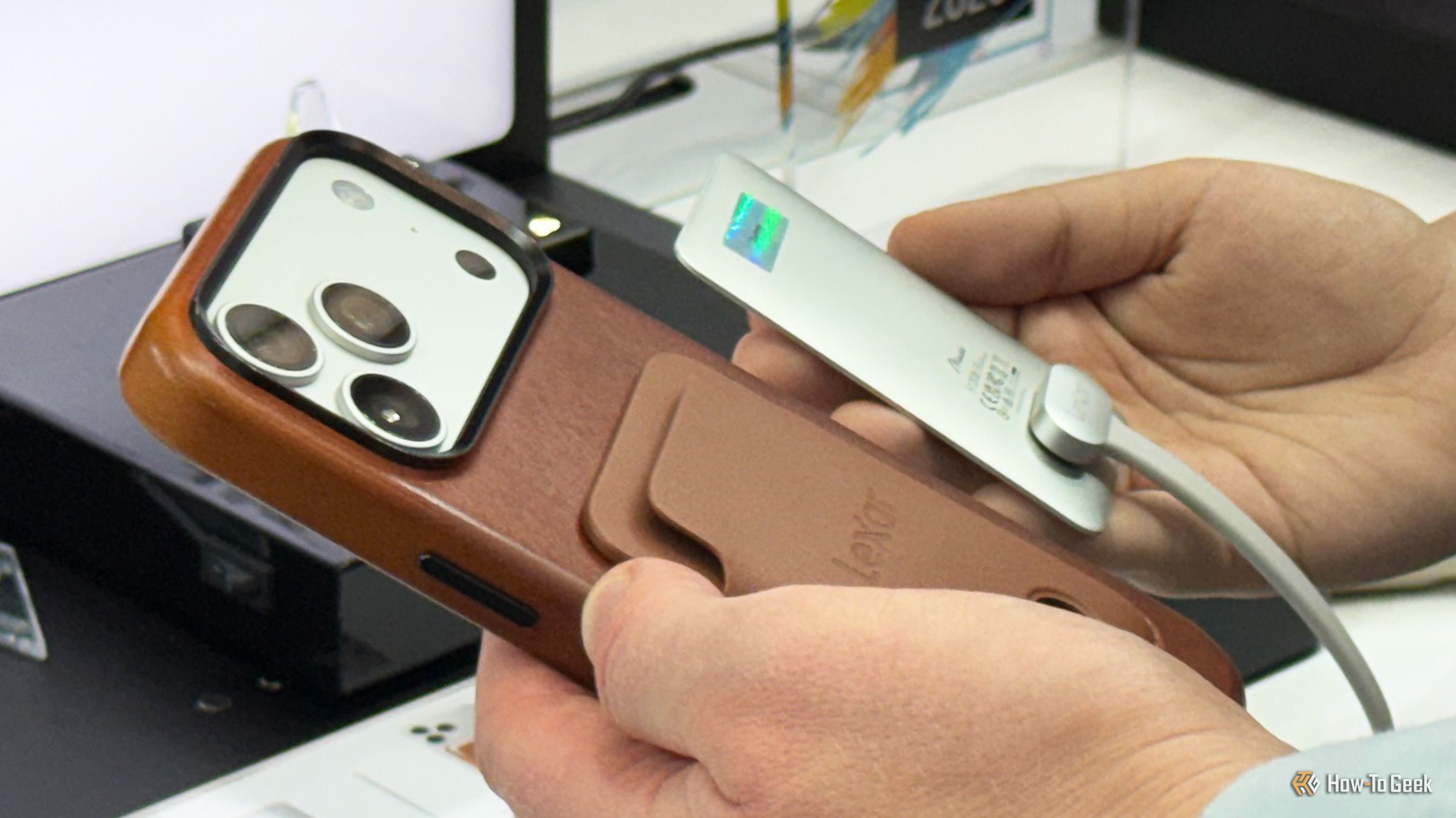 Lexar Muse: World's Thinnest Portable SSD is for Phones