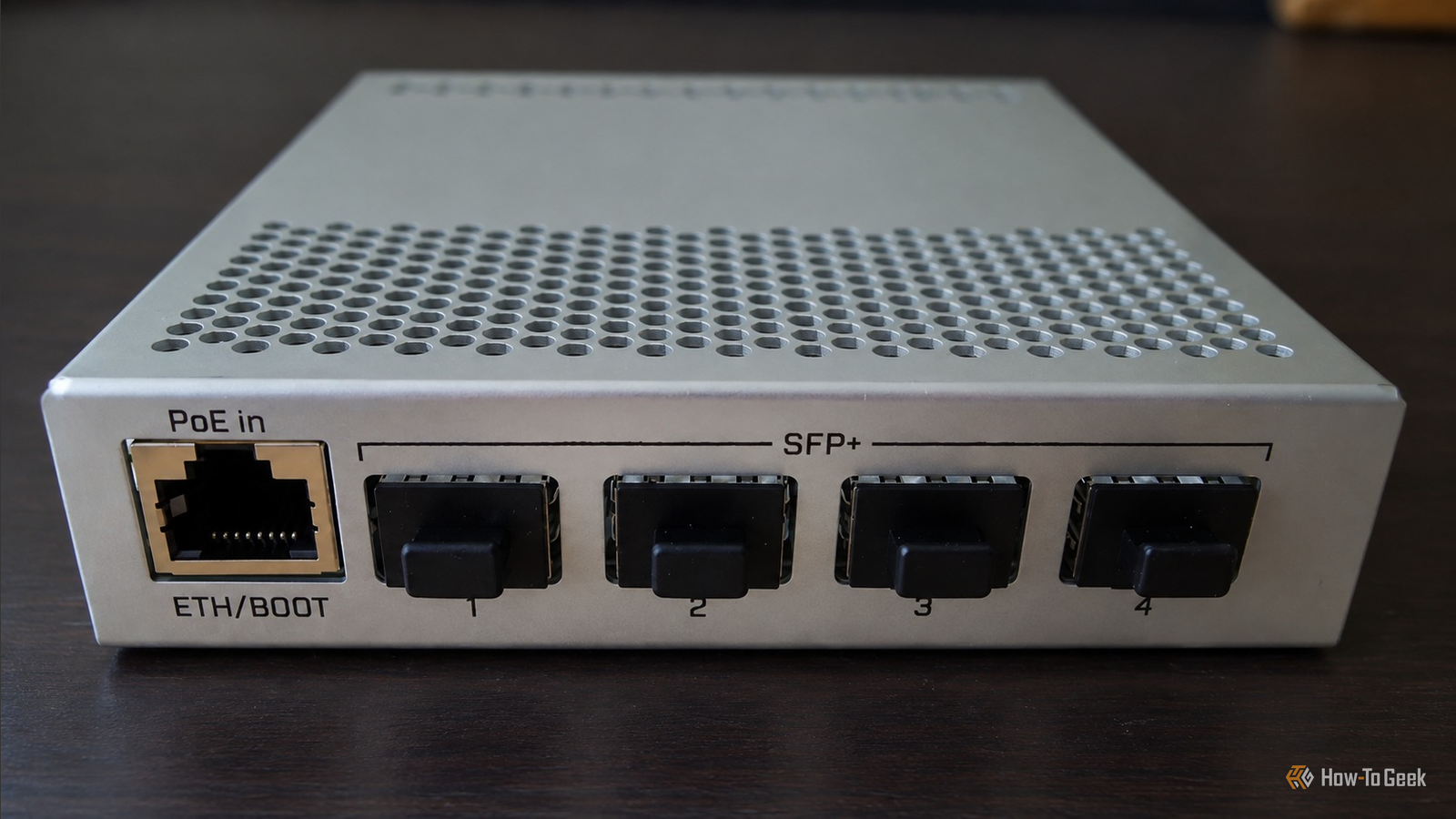 Зачем переходить на 10GbE-коммутатор при наличии 1GbE-сети Коммутатор MikroTik CRS305