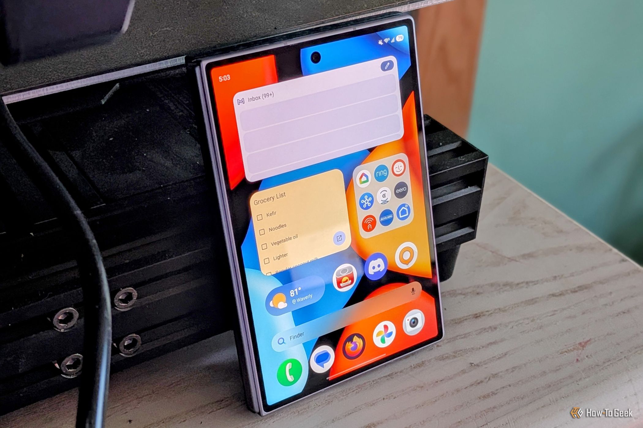 I never thought I’d use Samsung’s stock home screen, but this plug-in made me stick with it