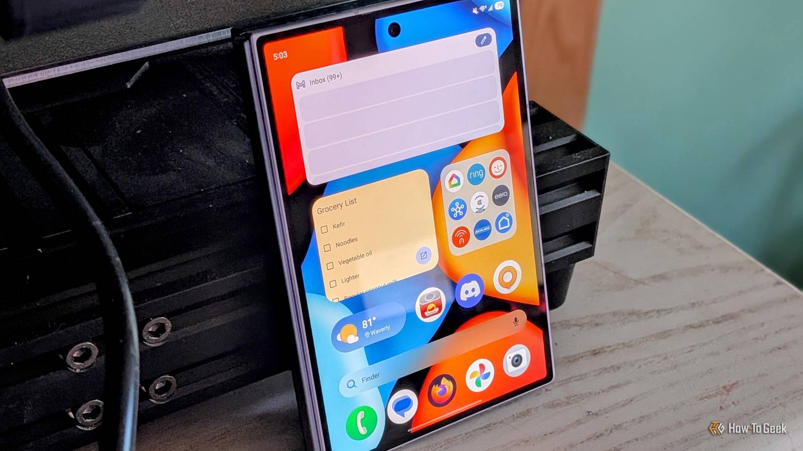 I never thought I’d use Samsung’s stock home screen, but this plug-in made me stick with it