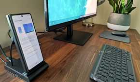 Samsung Galaxy Z Fold 5 in DeX dock.-3