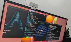 Two Linux terminals open with one showing fast fetch results for Fedora and one for Arch Linux.