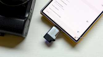 USB drive in a Samsung Galaxy phone 4