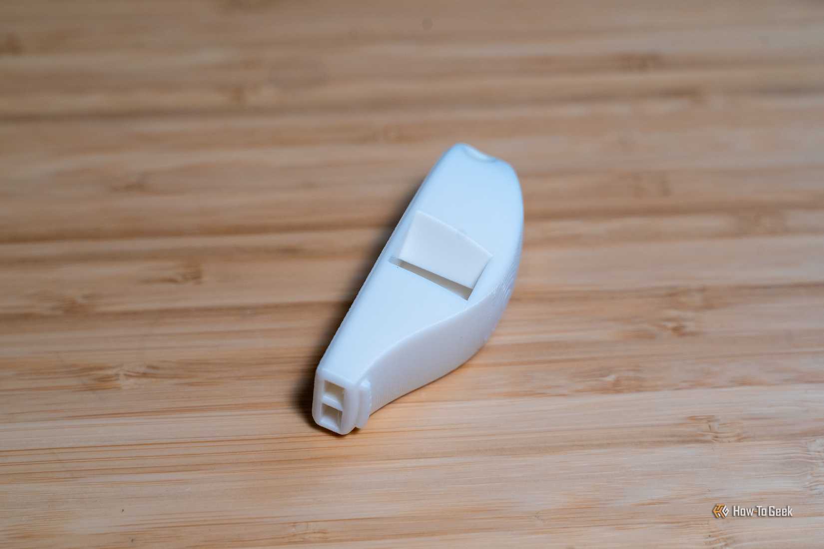 Тестирование самых популярных 3D-моделей с площадки Thingiverse Белый свисток V29 с отверстием для воздуха
