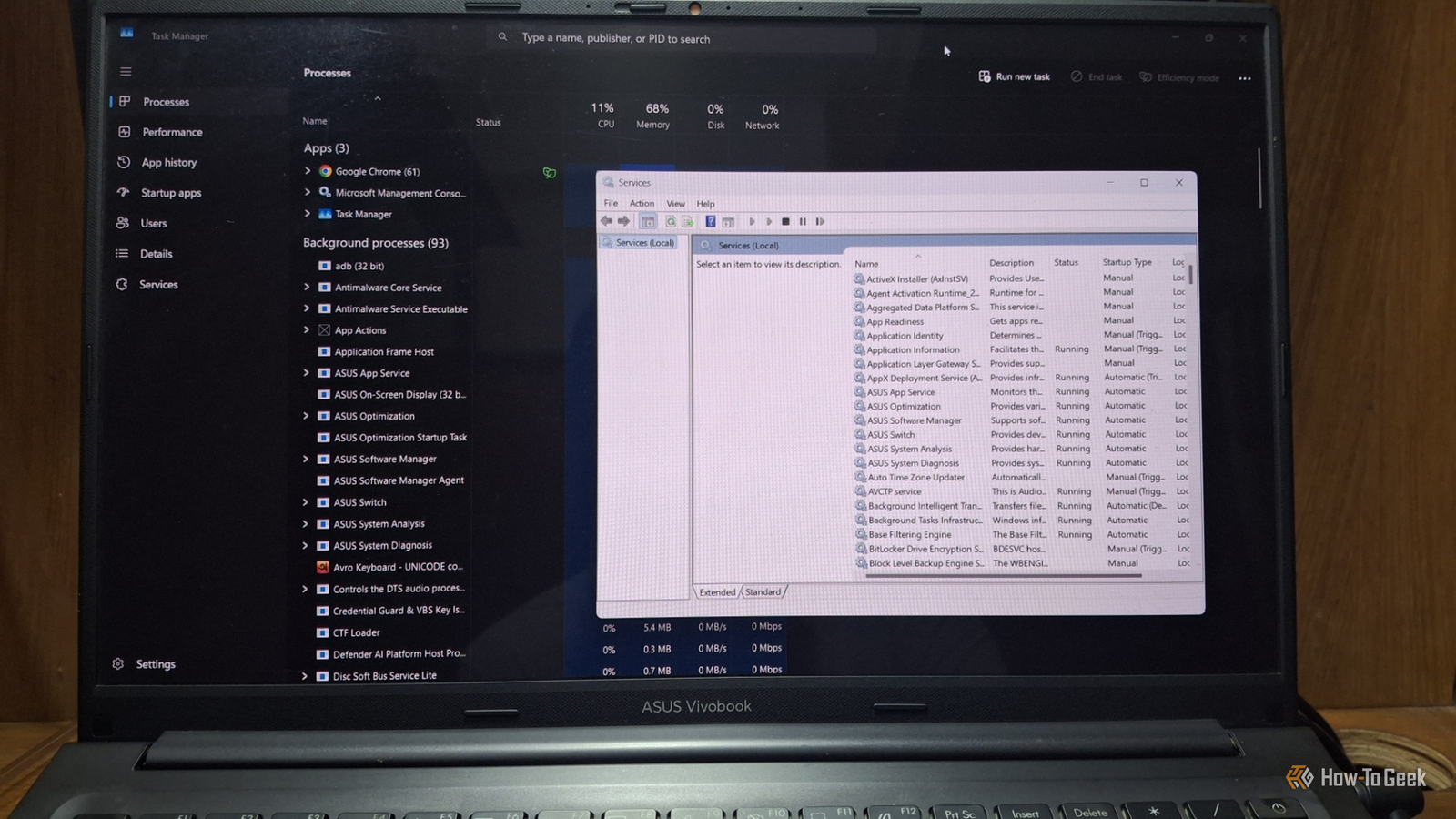 I disabled 4 Windows background services and freed up gigabytes of RAM ...