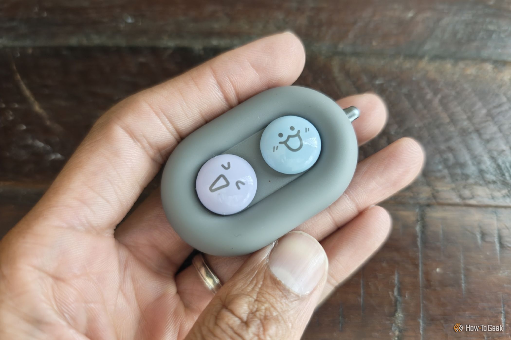 4 weird but useful things you can connect to a phone