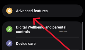Screenshot of settings menu on a Samsung Galaxy with an arrow pointing to 'Advanced features'.
