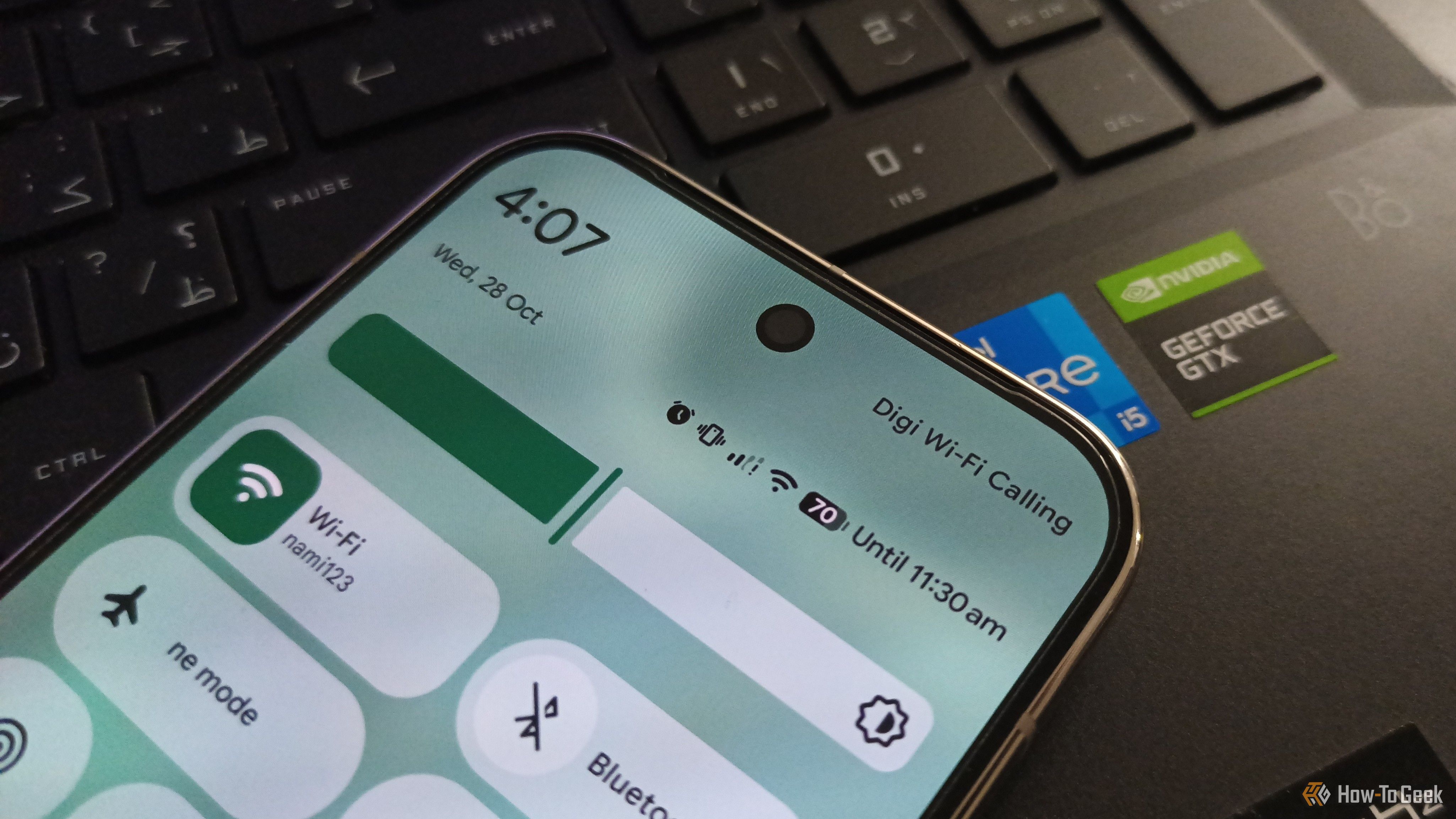 Android status bar icons