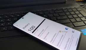 Detailed battery settings on an Android 15 phone.