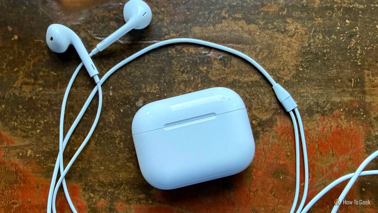 Wired earbuds are making a massive comeback, and they beat AirPods in 5 ...