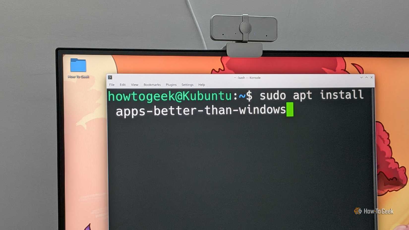 I asked How-To Geek's writers which Linux distros convinced them to quit Windows, and I was surprised by some of the answers