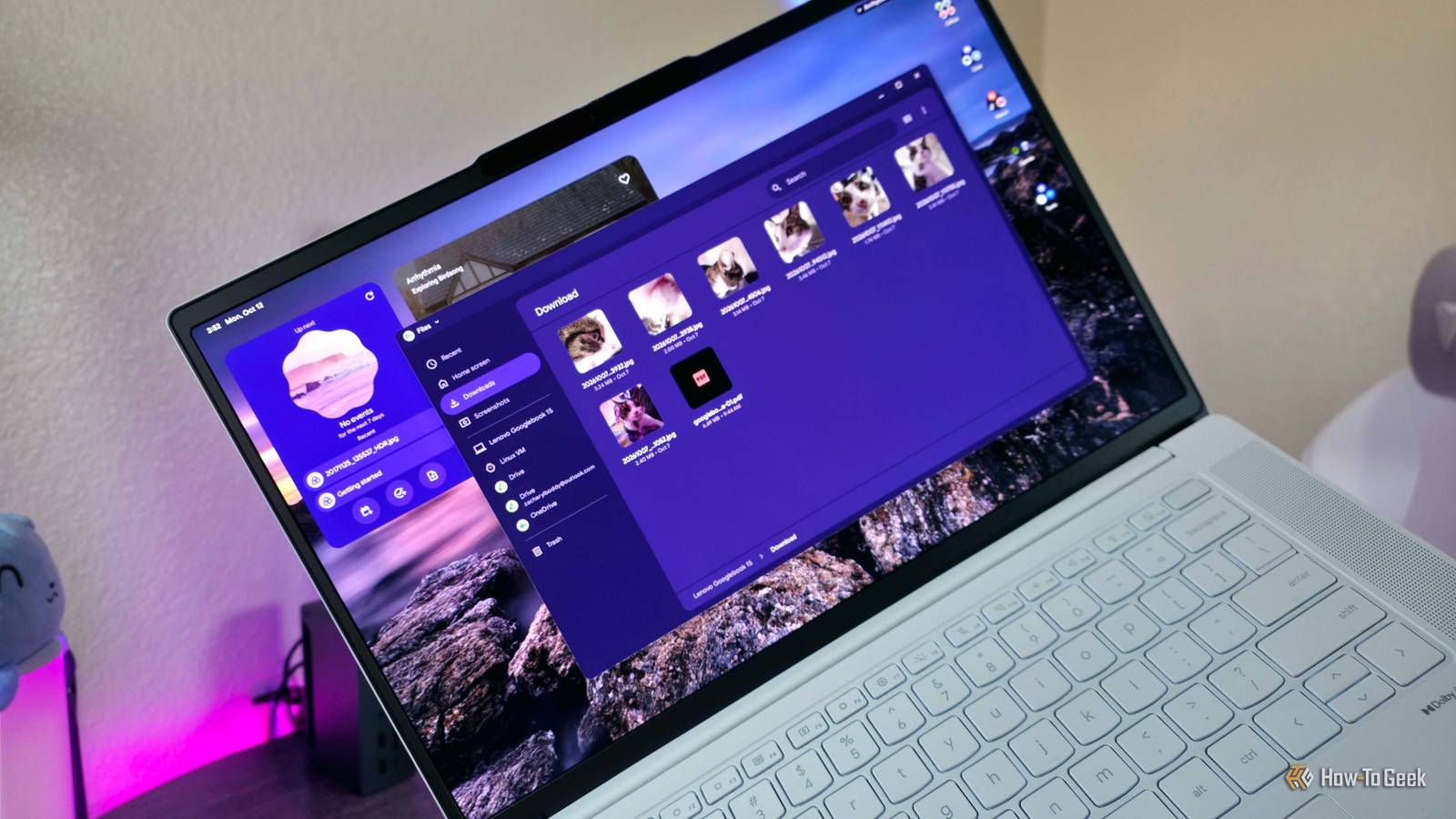 Ноутбук Lenovo Googlebook и файловый менеджер Ноутбук Lenovo Googlebook с открытым приложением Files
