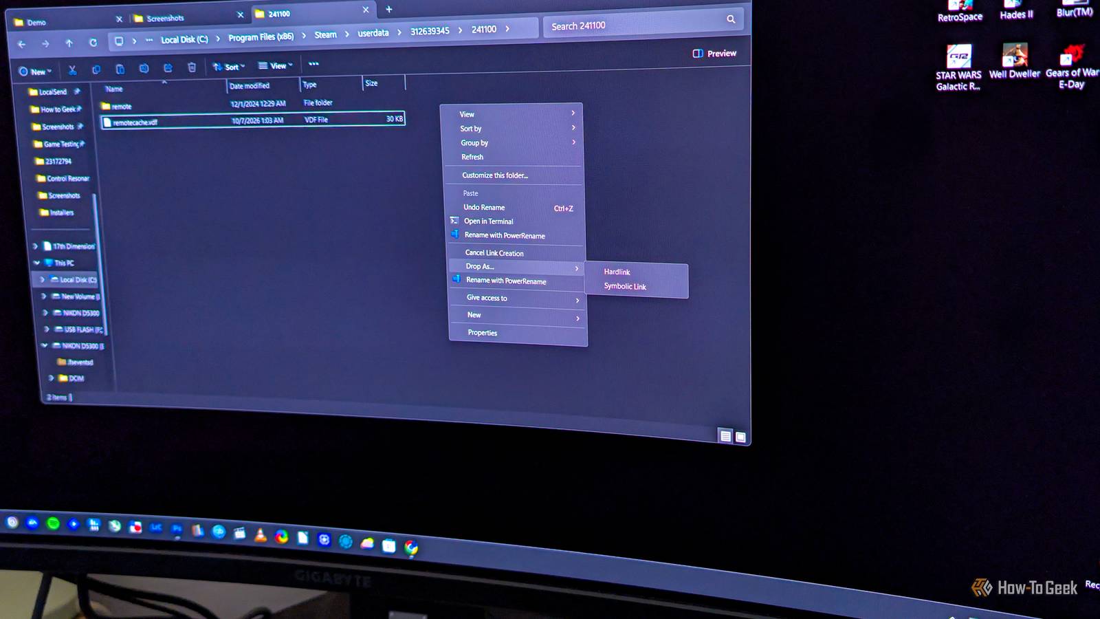 File Manager open on a Windows PC, with the right-click menu showing the option to create a hard link.