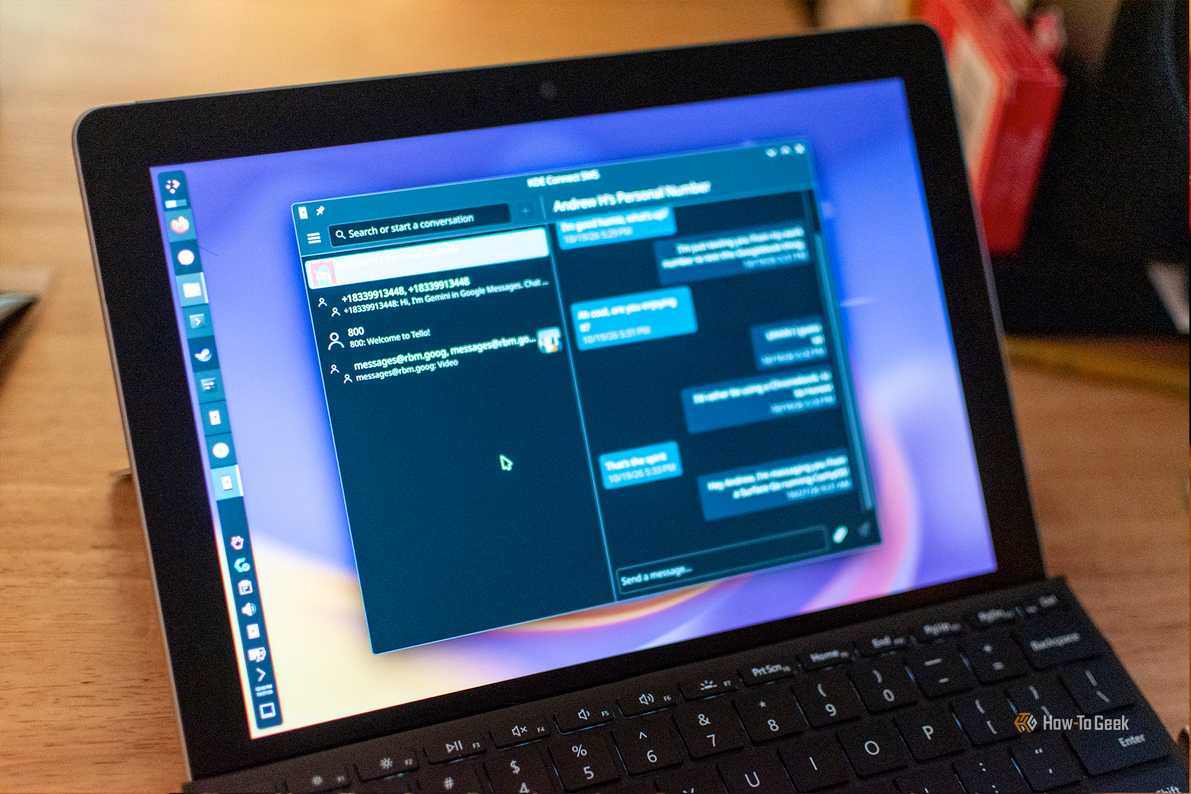 Texting from a Linux laptop using KDE Connect.