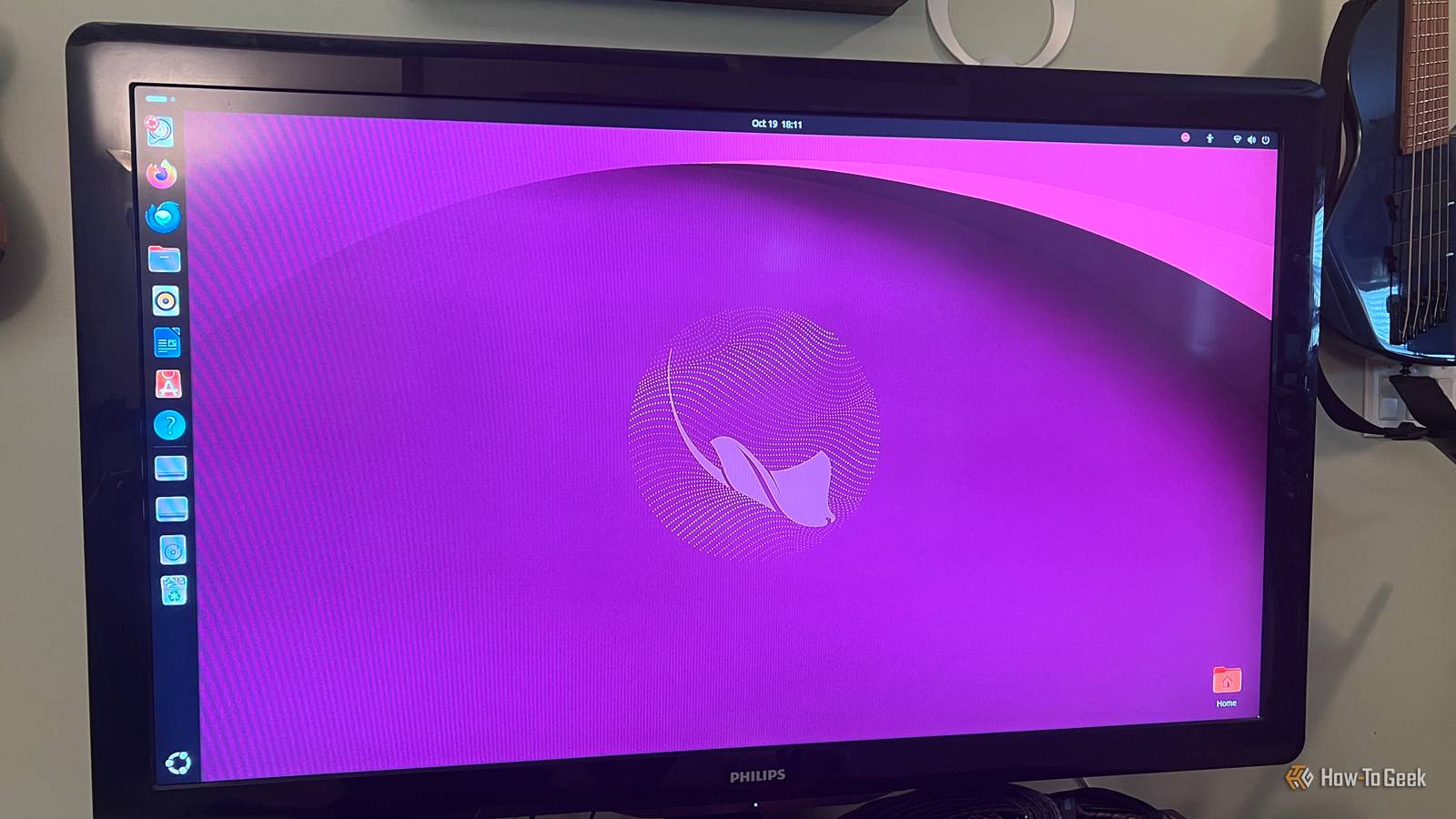 Официальный релиз Ubuntu 26.10 Логотип и фоновое изображение дистрибутива Ubuntu 26.10
