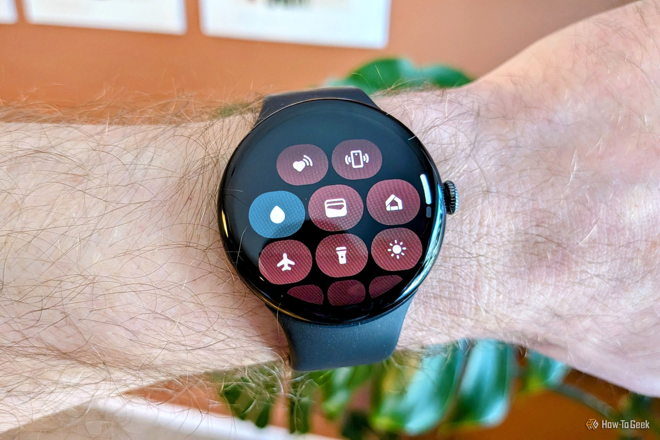 The Pixel Watch's water drop toggle is more useful than you think